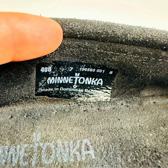 Minnetonka Kitty Hardsole Moccasins Style 400 - Picture 7 of 7